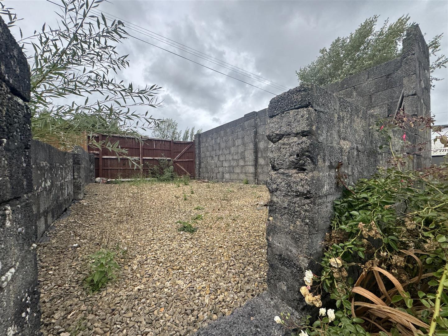 Clydach Road, Morriston, Swansea, SA6 6QH